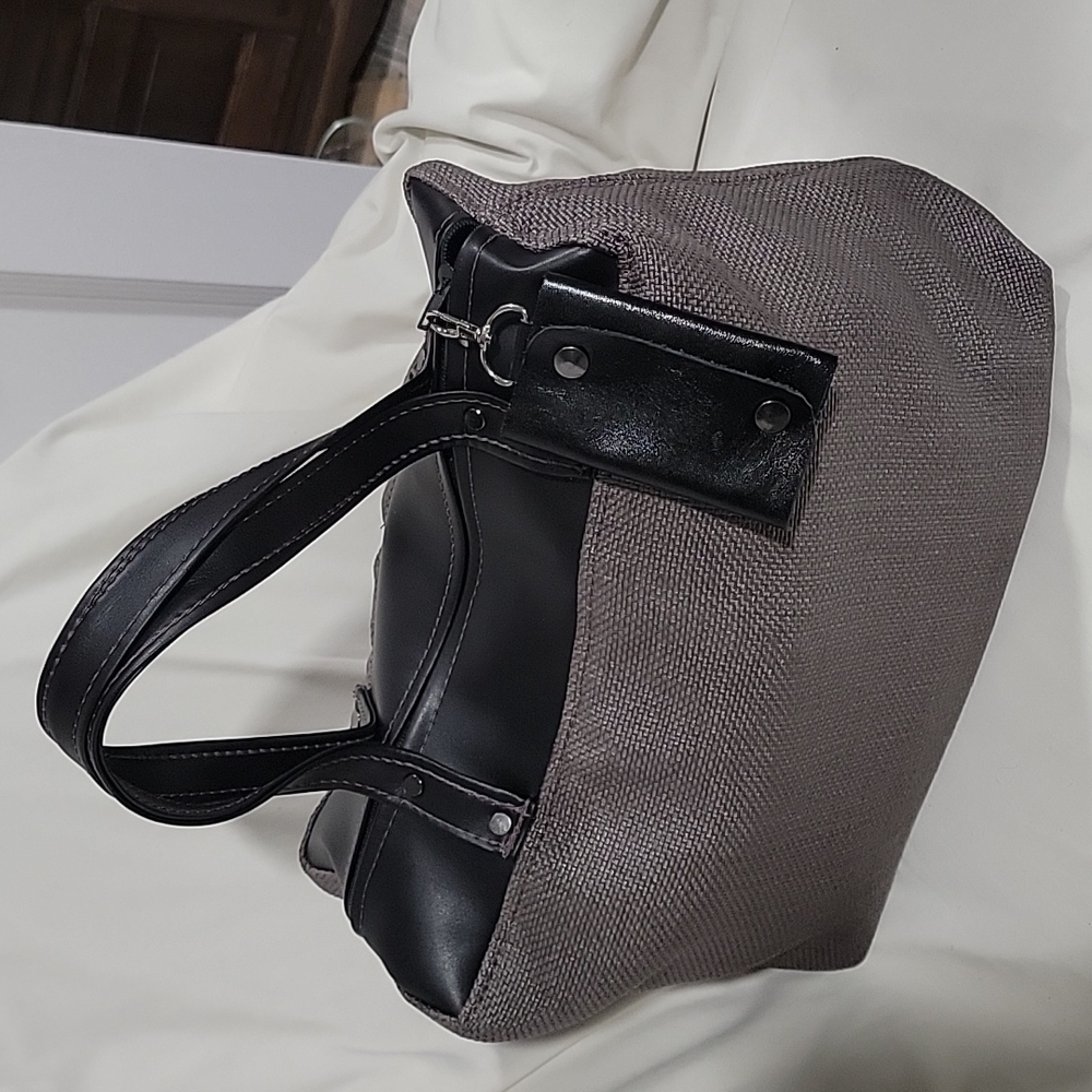 bag - Picture 2 of 2